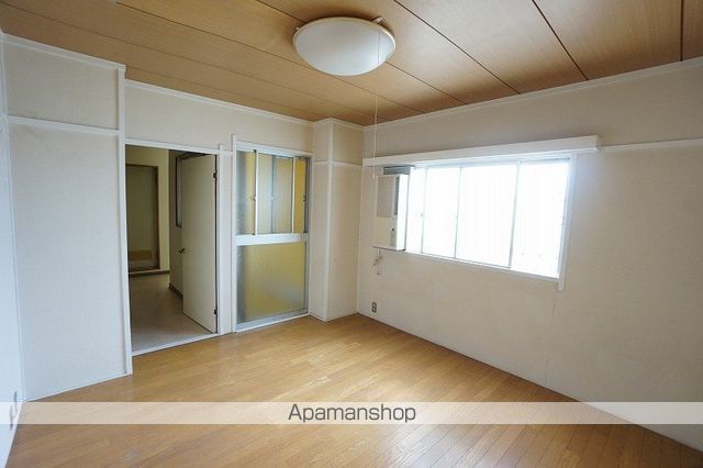 第一小山ハイツの内装写真