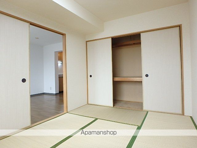 メゾンドインペリアルIの内装写真