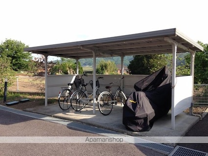 イーストラビリンス[1LDK/46.49m2]の共用部1