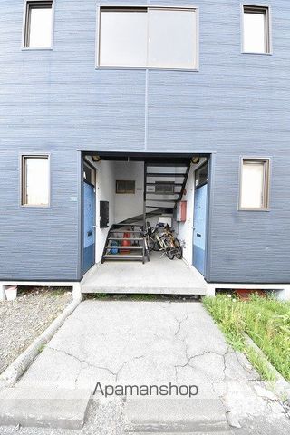 六光ハイツの玄関写真