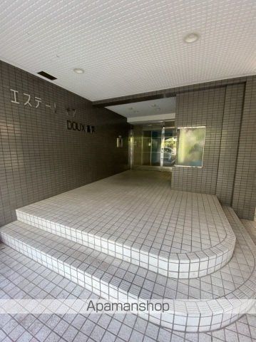 エステートモアDOUX高宮の玄関写真