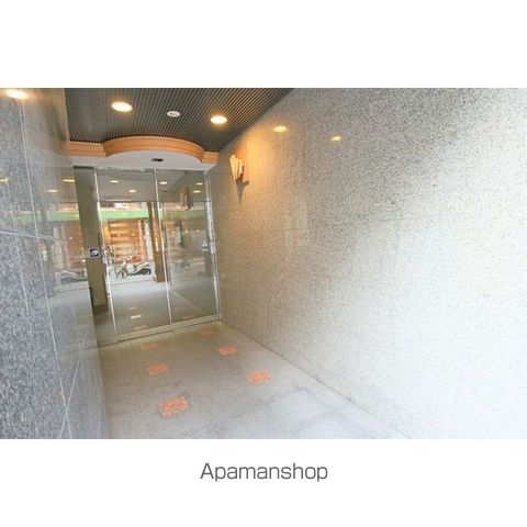 セントアミール南久宝寺の玄関写真