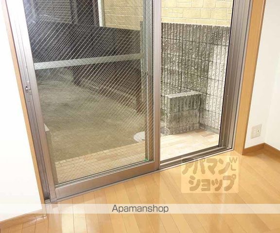 マンショントシェイレイの内装写真
