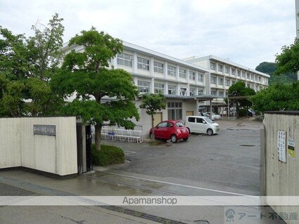 鴨川パークハイツ[3DK/53.46m2]の周辺1