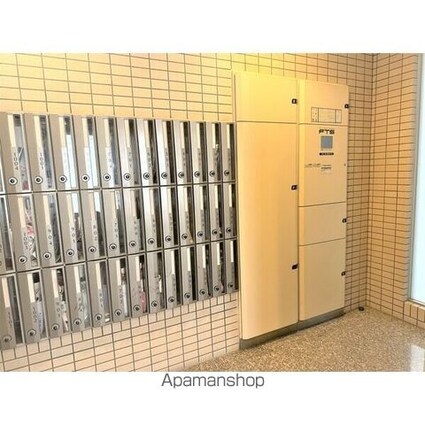 ＧＲＡＮＤＵＫＥ代官町[1K/28.44m2]のエントランス