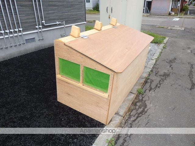 帯広市 3階建 築9年の外観写真