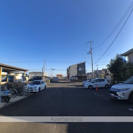 オズカＫ[1K/28.1m2]の駐車場