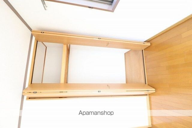 清水マンション[2LDK/49.5m2]の収納