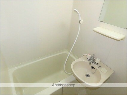 レオパレスクレスセント[1K/28.02m2]のバス