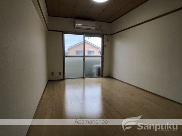 古川フラットの内装写真