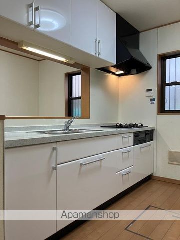 さいたま市西区 2階建 築19年の内装写真