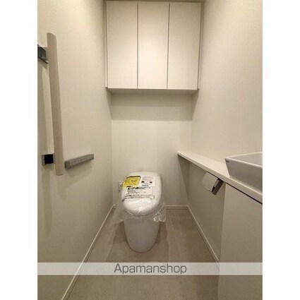 ＷＯＲＬＤ　ＴＯＷＥＲ　ＲＥＳＩＤＥＮＣＥ[3LDK/67.83m2]のトイレ