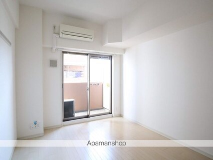 愛知県名古屋市中区大須２丁目[1K/21.97m2]のリビング・居間