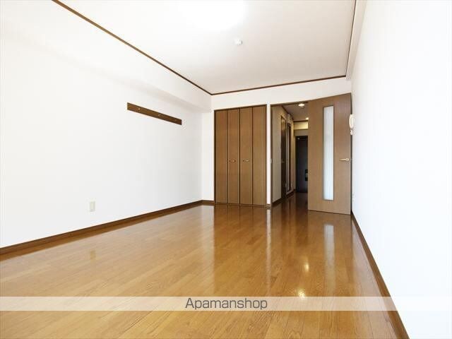 愛媛県松山市本町４丁目[1K/28.35m2]のリビング・居間