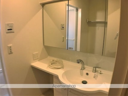 ノイエ南草津[1LDK/42.62m2]の洗面所