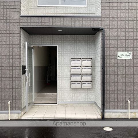 レフレールの玄関写真