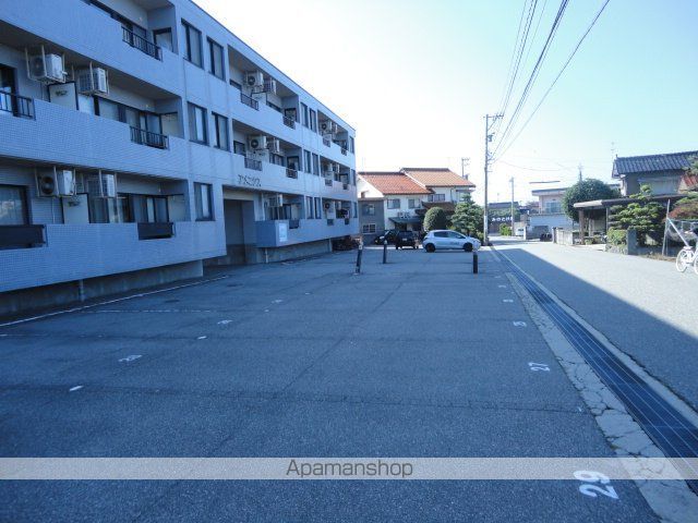 アメニクスの外観写真