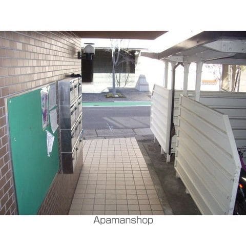 グランドメゾン新池の玄関写真