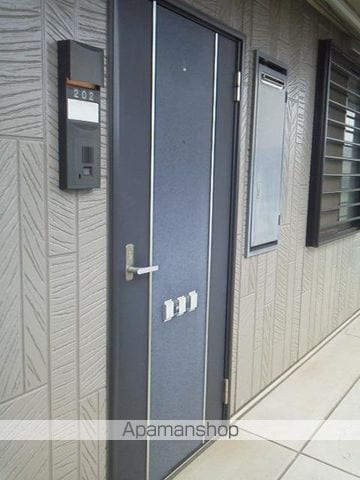 グランドール草戸IIの玄関写真