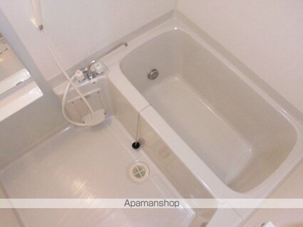 ジュネス小絹[2LDK/58.86m2]のバス