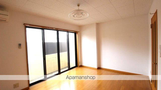 プレステージナカヤマの内装写真