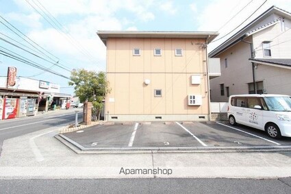 サニーベイル３番館[1LDK/52.9m2]の駐車場