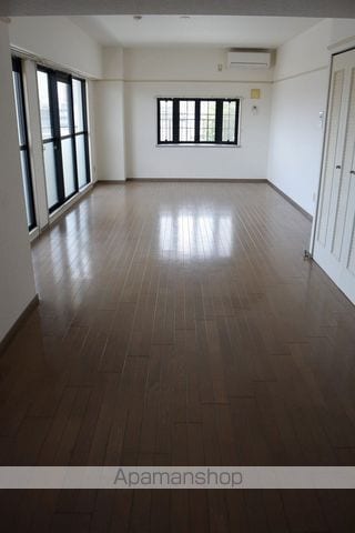 イオラニガーデンIIIの内装写真
