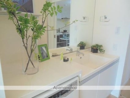 カスタリア中目黒[1K/32.54m2]のリビング・居間5