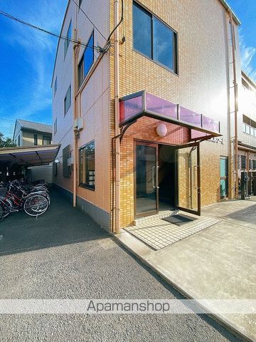 apartment 埼玉県八潮市緑町２丁目27-10
地図を見る