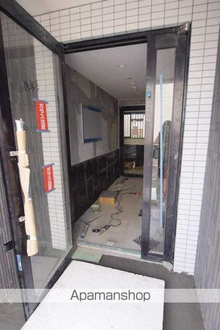 グランメール月寒EASTの玄関写真