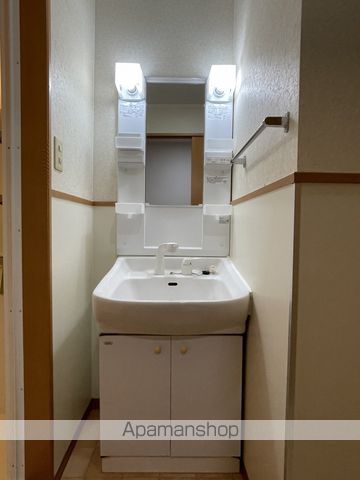 フロイデ宮竹の内装写真