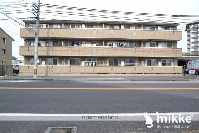 マインパレスII B棟の外観写真
