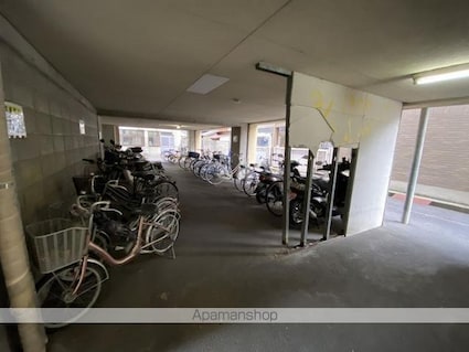 岩清尾マンション[1R/25.36m2]の共用部1