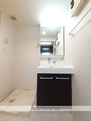 アザリアガーデン代沢[1K/25.81m2]の玄関