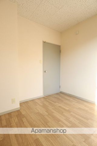 ロイヤルヒルズ3番館の内装写真