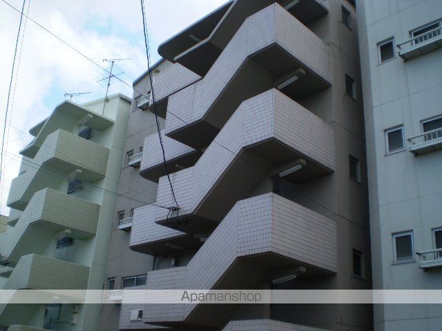 寿ハイツの外観写真