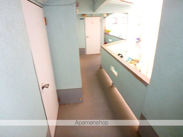 ミズイロハイツの玄関写真