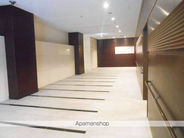 天神プレイス WEST棟の外観写真