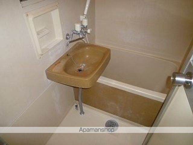 ウィスタリア元町の内装写真