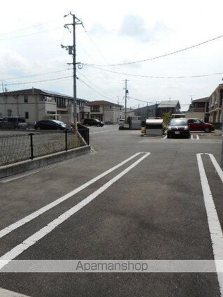 ヒルトップＢ[2LDK/57.64m2]の駐車場2