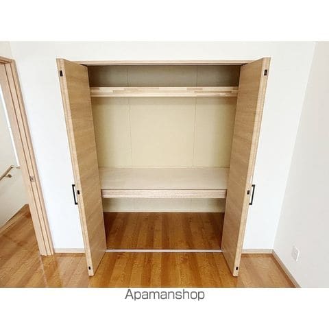 北見市 2階建 築2年の内装写真