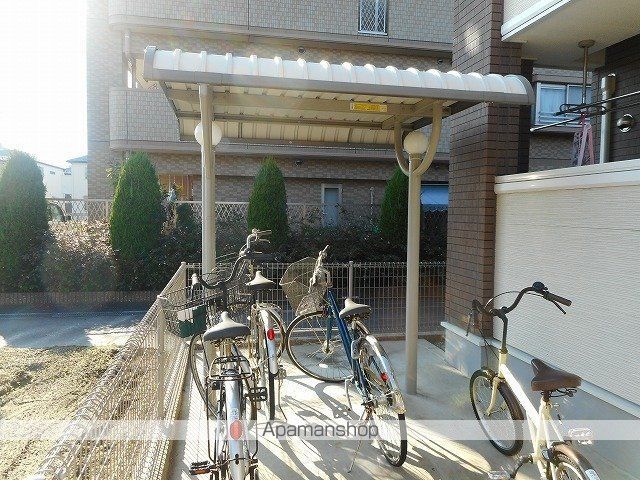 ウコンザクラの玄関写真