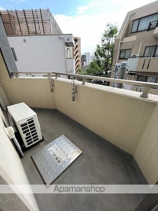 レジディア中落合Ａ棟[1R/21.74m2]のバルコニー