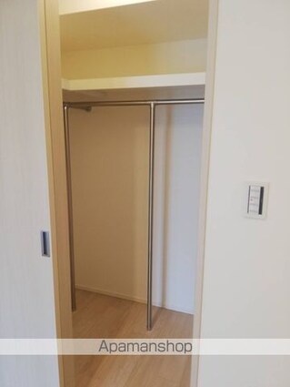 ザ・パークハビオ市ヶ谷イースト[1SLDK/58.94m2]の収納