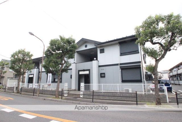 ロイヤルアネックス弐番館の外観写真
