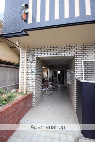 アスティオン鹿田の玄関写真