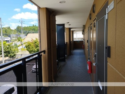 アーバンコーポラス土山[1K/29.75m2]のエントランス