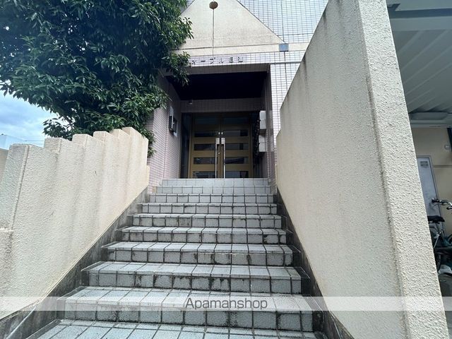 フォーブル日進の玄関写真