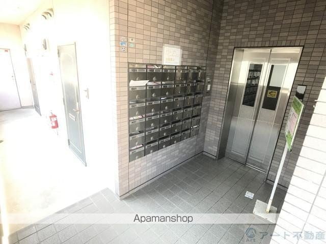 ボンデパール[1R/24.3m2]のロビー