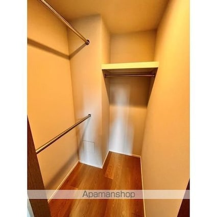 ザ・パークハウス千代田六番町[3LDK/110.25m2]の収納